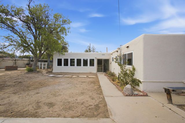 10103 La Salle Place NW, Albuquerque, NM 87114