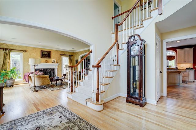 20 Sunrise Hill, Pittsford, NY 14534