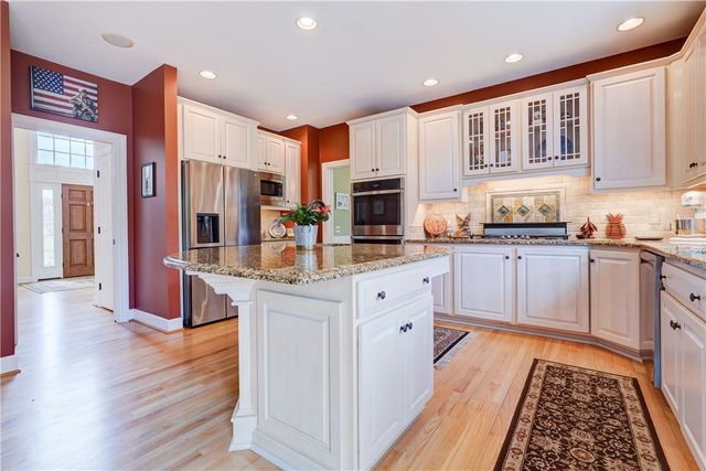 20 Sunrise Hill, Pittsford, NY 14534
