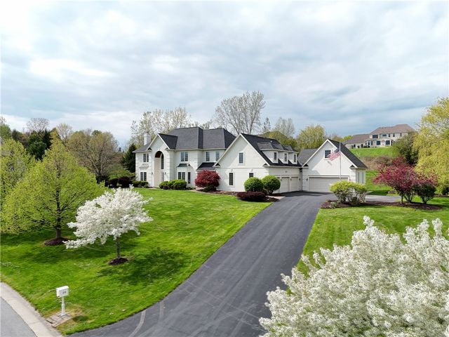 20 Sunrise Hill, Pittsford, NY 14534