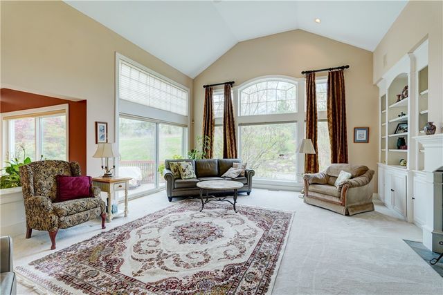 20 Sunrise Hill, Pittsford, NY 14534