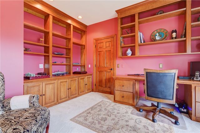 20 Sunrise Hill, Pittsford, NY 14534