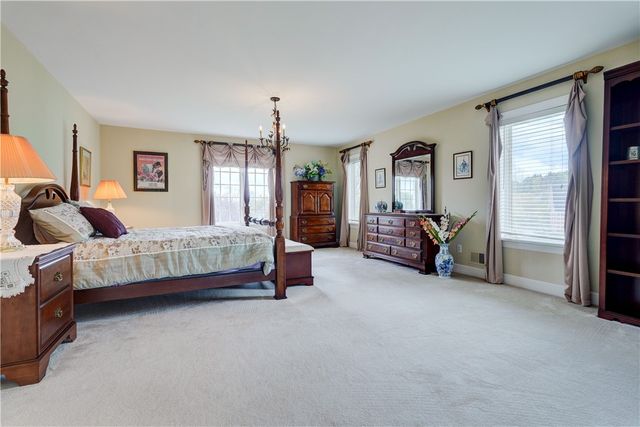 20 Sunrise Hill, Pittsford, NY 14534