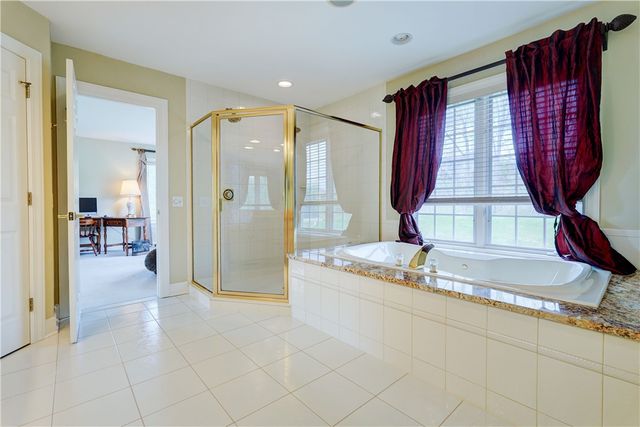 20 Sunrise Hill, Pittsford, NY 14534