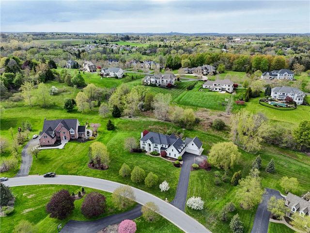 20 Sunrise Hill, Pittsford, NY 14534