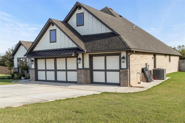 1093 Wild Rye Court, Blanchard, OK 73010