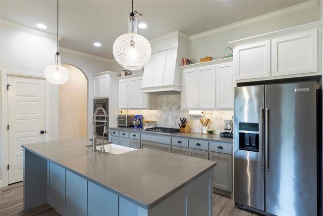 1093 Wild Rye Court, Blanchard, OK 73010