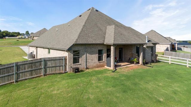 1093 Wild Rye Court, Blanchard, OK 73010