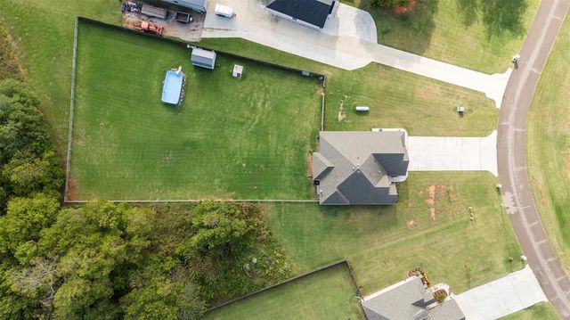 1093 Wild Rye Court, Blanchard, OK 73010