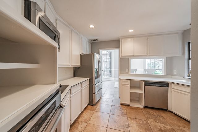 16056 Chalfont Court, Dallas, TX 75248