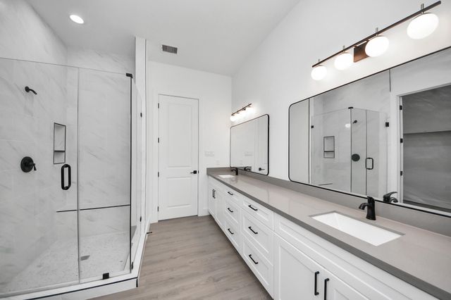 4129 E Toliver Street, Houston, TX 77016