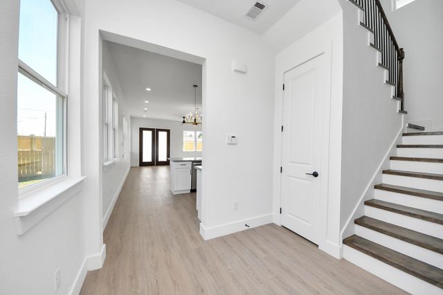 4129 E Toliver Street, Houston, TX 77016