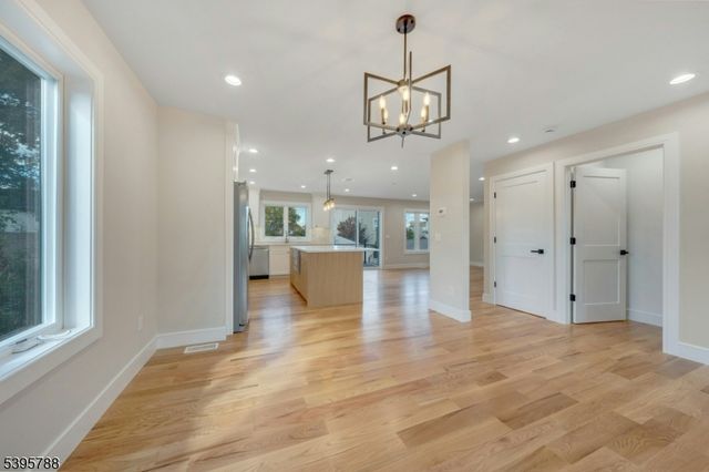 25 Pulaski Ave, Wallington Boro, NJ 07057