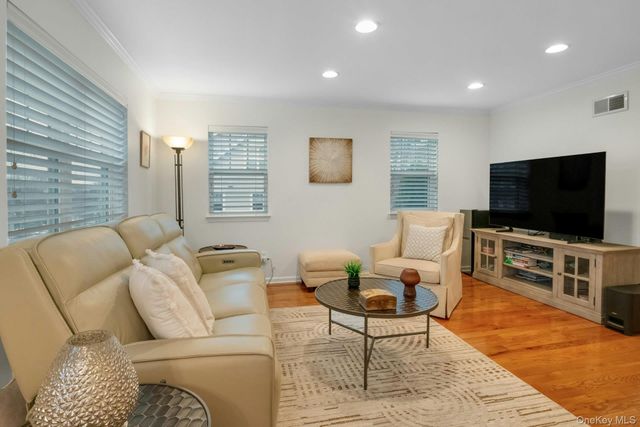 118 Underhill Lane, Peekskill, NY 10566