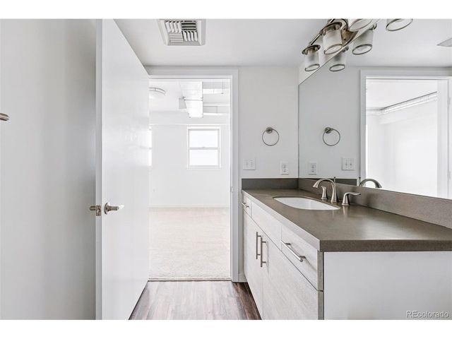 2835 W Parkside Pl 305, Denver, CO 80221