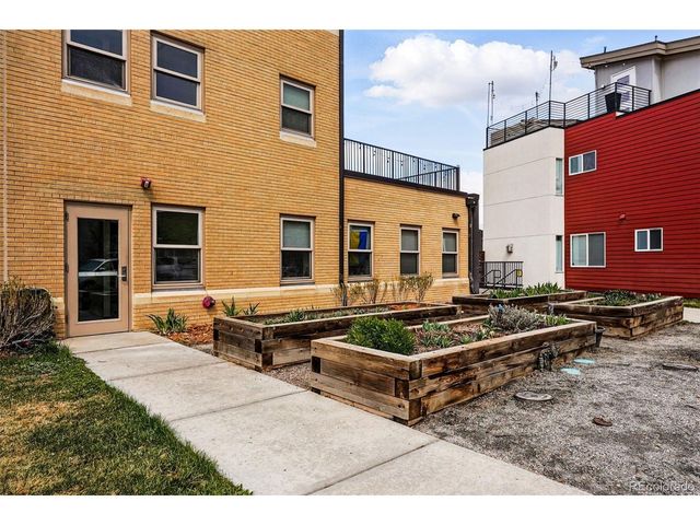 2835 W Parkside Pl 305, Denver, CO 80221