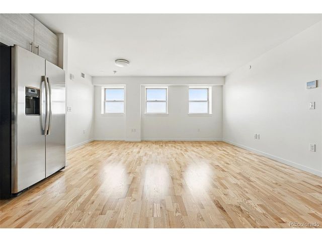 2835 W Parkside Pl 305, Denver, CO 80221