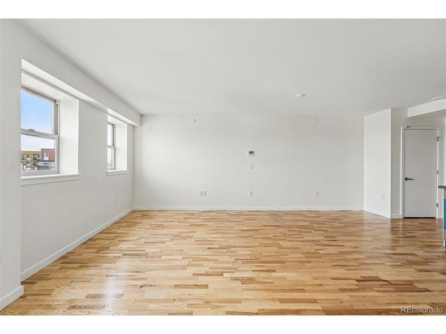 2835 W Parkside Pl 305, Denver, CO 80221