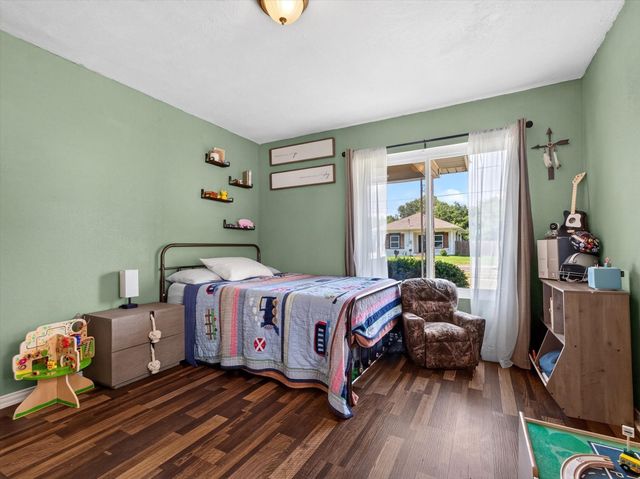 626 E South Street, Whitesboro, TX 76273