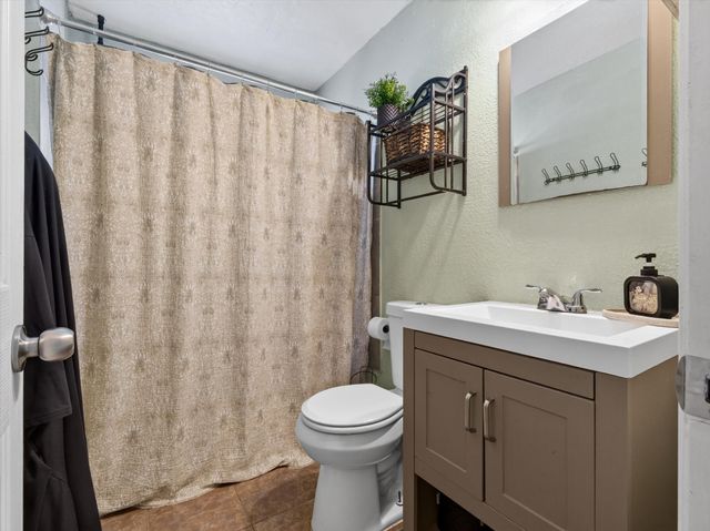 626 E South Street, Whitesboro, TX 76273