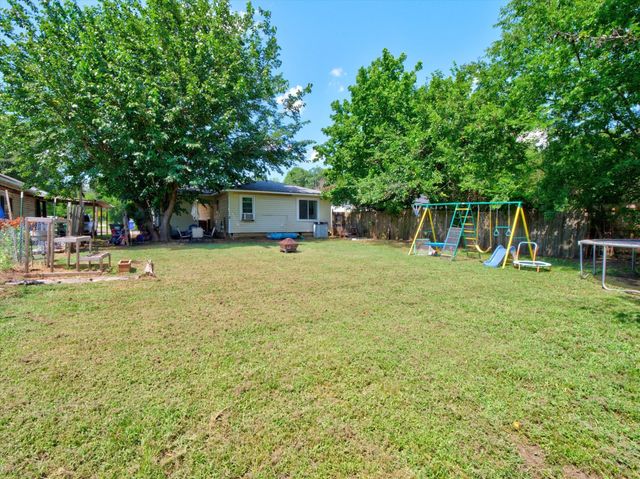 626 E South Street, Whitesboro, TX 76273