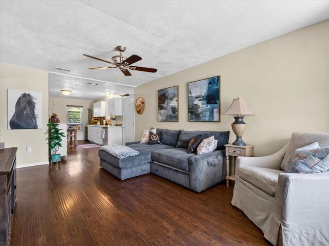 626 E South Street, Whitesboro, TX 76273