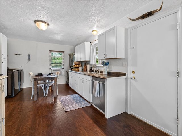 626 E South Street, Whitesboro, TX 76273