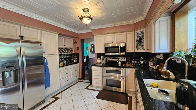 196 HOMESTEAD PL, Bridgeton, NJ 08302