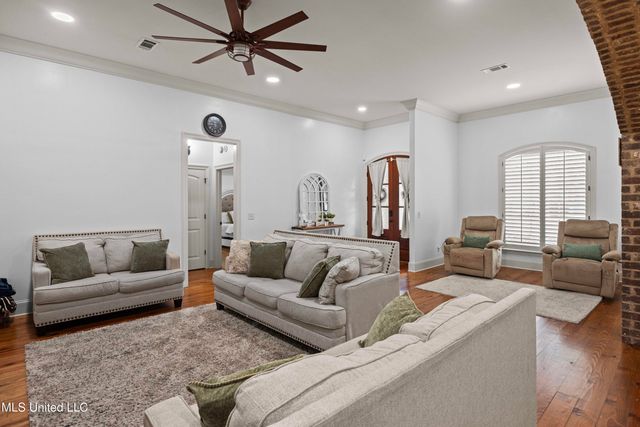 110 Tail Feather Drive, Madison, MS 39110