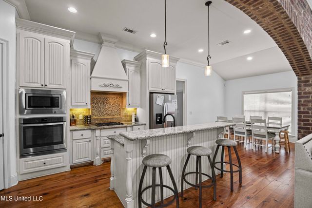 110 Tail Feather Drive, Madison, MS 39110