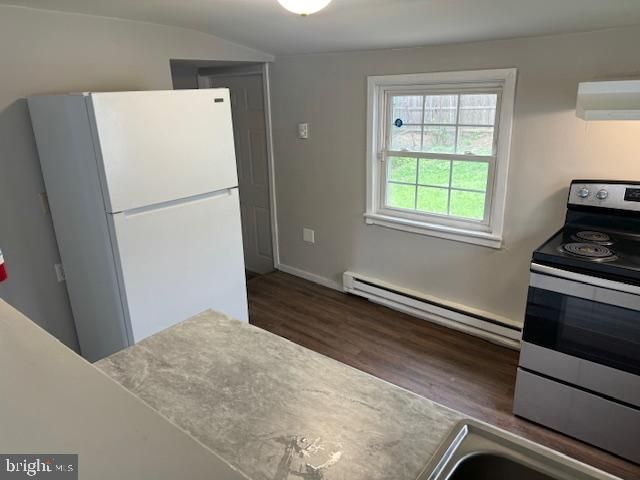 914 E HAZELDELL AVE, New Castle, DE 19720