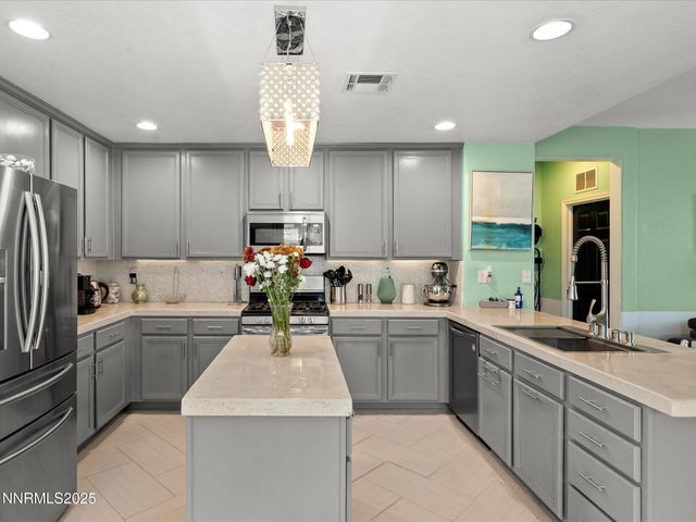 6970 Rioja Court, Sparks, NV 89436