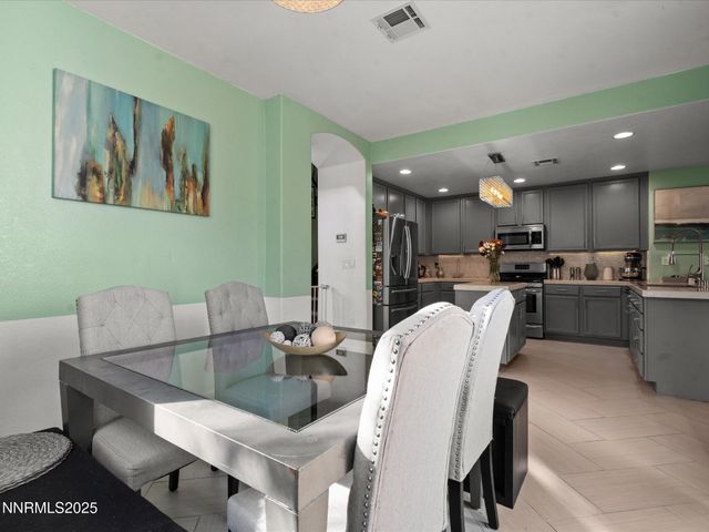 6970 Rioja Court, Sparks, NV 89436