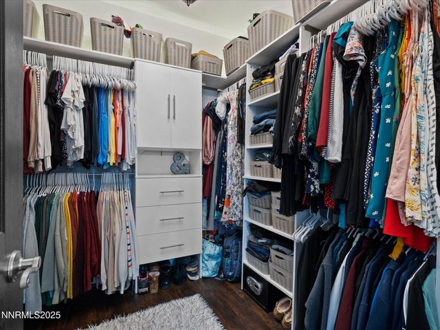 6970 Rioja Court, Sparks, NV 89436