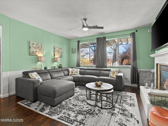 6970 Rioja Court, Sparks, NV 89436