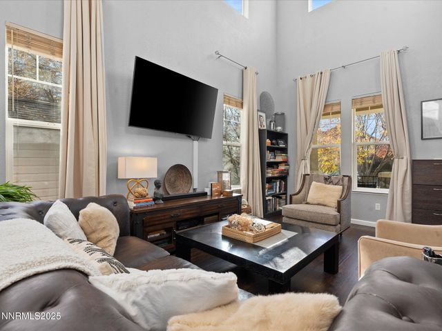 6970 Rioja Court, Sparks, NV 89436