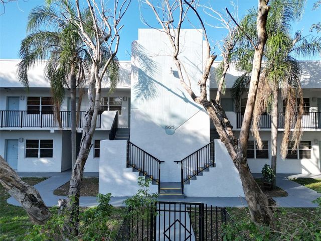 1925 Madison Street 4, Hollywood, FL 33020
