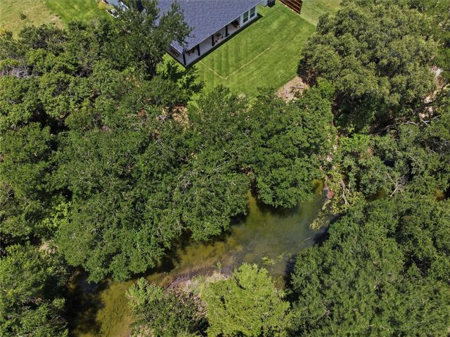 150 McNaughton DR, Liberty Hill, TX 78642