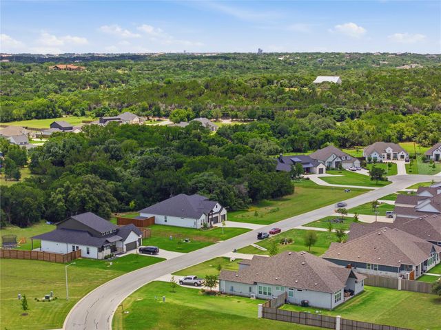 150 McNaughton DR, Liberty Hill, TX 78642