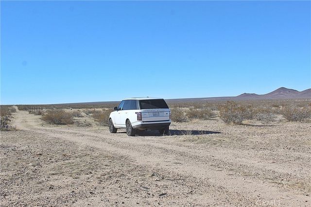 8190 Darter Road, Adelanto, CA 92301