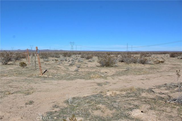 8190 Darter Road, Adelanto, CA 92301