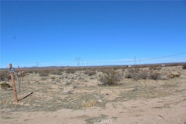8190 Darter Road, Adelanto, CA 92301