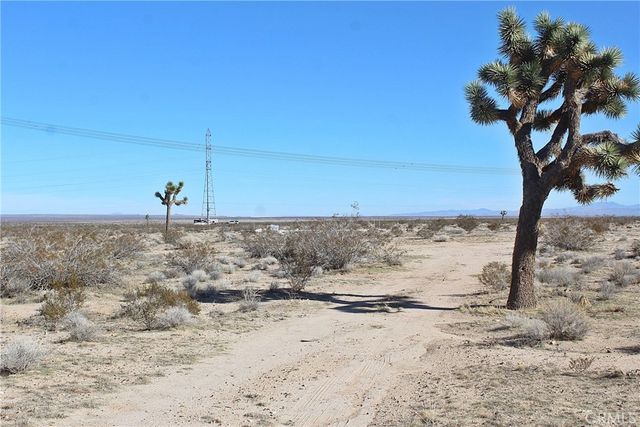 8190 Darter Road, Adelanto, CA 92301