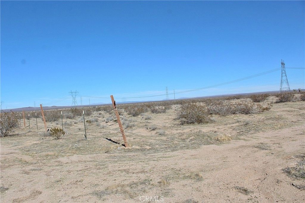 8190 Darter Road, Adelanto, CA 92301