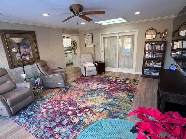 8 Westridge Square, Plainview, TX 79072