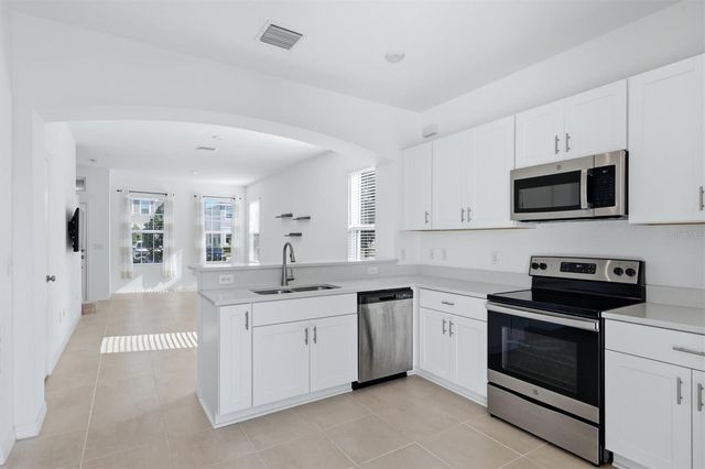 6135 FAIRMONT LANE, Palmetto, FL 34221