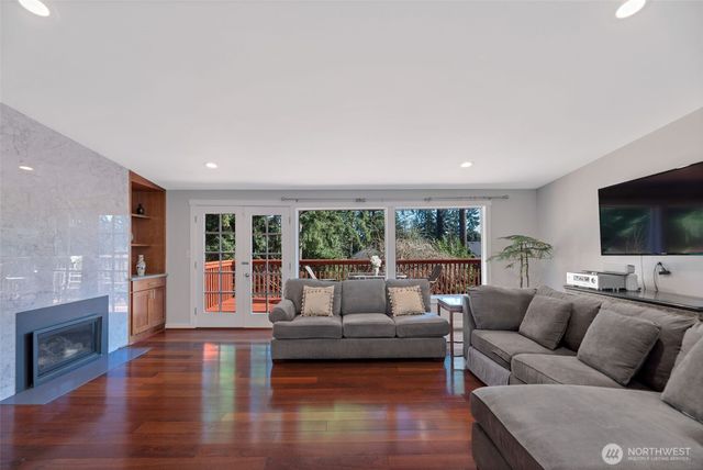 2840 108th Avenue SE, Bellevue, WA 98004