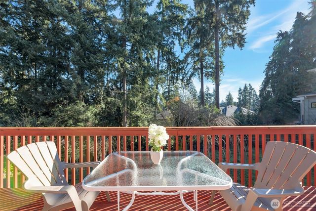 2840 108th Avenue SE, Bellevue, WA 98004