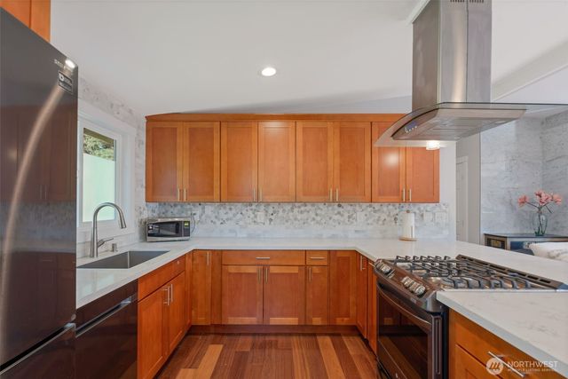 2840 108th Avenue SE, Bellevue, WA 98004