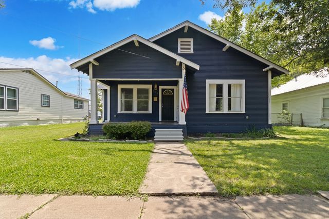 408 W Trinity Street, Groesbeck, TX 76642